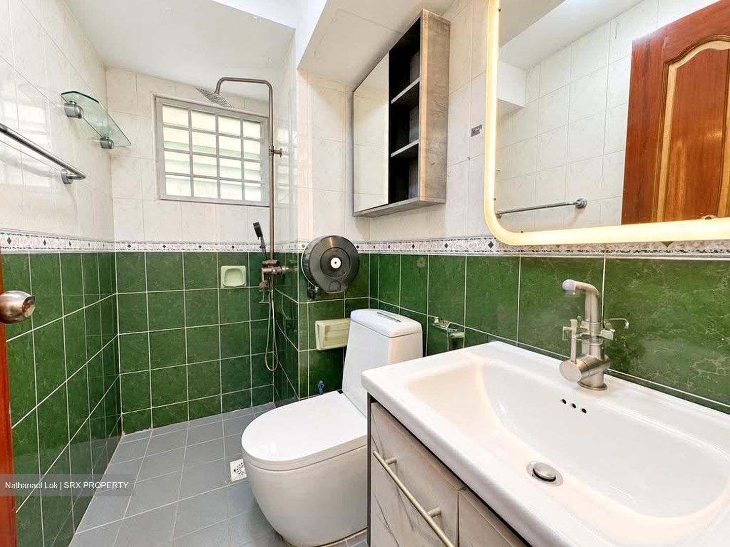 Melville Park (D18), Condominium #626025121